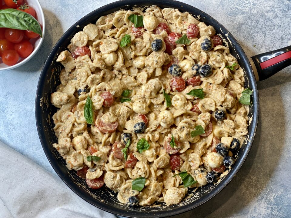 orecchiette con ricotta e pomodorini