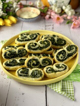 ventagli di sfoglia con ricotta e spinaci