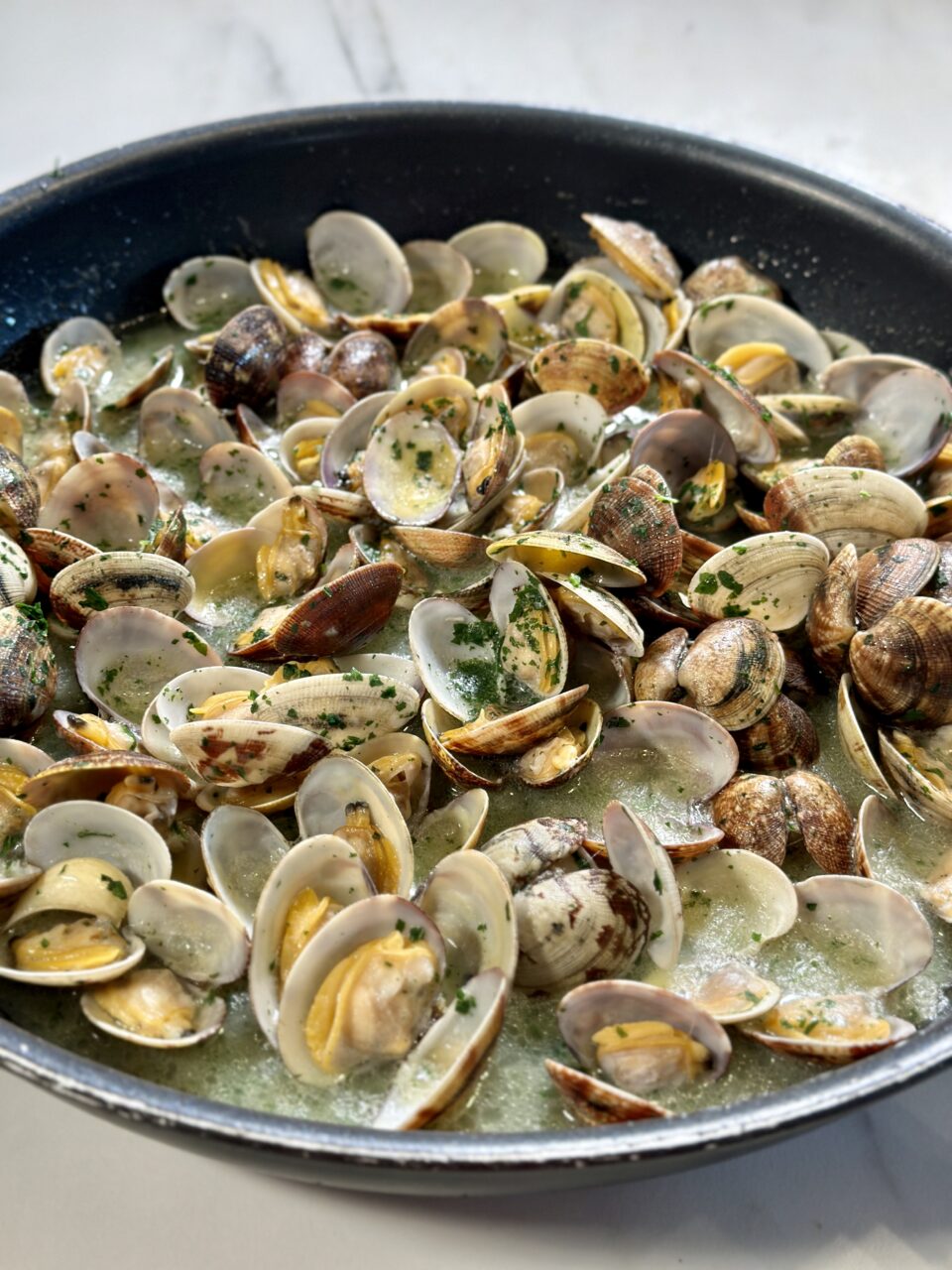 vongole in salsa verde