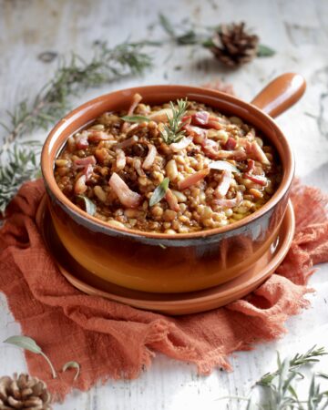 Zuppa di farro e legumi